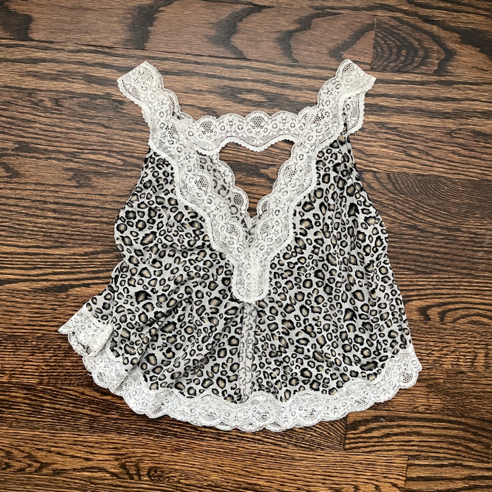 Leopard Print Lace Trim Pajama Cropped Tank Top - Picture 4 of 5